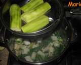 Foto del paso 1 de la receta: Sopa con albóndigas de salmón y verdura