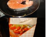 Foto del paso 2 de la receta: Ensalada de salmón fresco y nueces