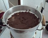 Foto del paso 1 de la receta: Pasas de uva bañadas con chocolate