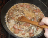 Foto del paso 2 de la receta: Risotto especial con setas y salchichas