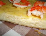Foto del paso 11 de la receta: Tarta de puerros con adorno de langostinos