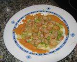 Foto del paso 4 de la receta: Ensalada de aguacates, gambas y manzanas