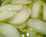 Foto del paso 2 de la receta: Ensalada de wakame y pepino