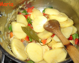 Foto del paso 2 de la receta: Mejillones con patatas guisadas