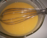 Foto del paso 1 de la receta: Bizcocho de guindas escarchadas con licor de guindas