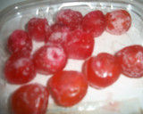 Foto del paso 3 de la receta: Bizcocho de guindas escarchadas con licor de guindas