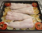 Foto del paso 4 de la receta: Merluza y verduras al horno