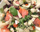 Foto del paso 4 de la receta: Ensalada de trucha ahumada con queso y uvas