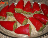 Foto del paso 3 de la receta: Pimientos del piquillo rellenos con crema de queso, espinacas y salmón