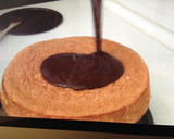 Foto del paso 7 de la receta: Pastel de chocolate relleno con mermelada