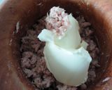 Foto del paso 4 de la receta: Huevos rellenos de atún mariné