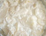 Foto del paso 1 de la receta: Patatas dauphinoise con salchichas y tomillo