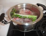 Foto del paso 4 de la receta: Caldo de ave con Bouquet Garni