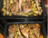 Foto del paso 3 de la receta: Cabrito al horno con patatas y peras al vino
