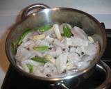 Foto del paso 1 de la receta Calamares con ajos tiernos
