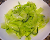 Foto del paso 1 de la receta: Ensalada de calabacín