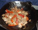 Foto del paso 2 de la receta: Chivito morrón en cazuela de barro