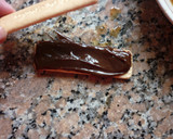 Foto del paso 2 de la receta: Masitas de leche rellenas y bañadas con chocolate