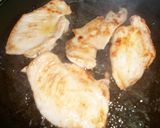Foto del paso 4 de la receta: Pechugas de pollo rehogadas con verduras y tomate al orégano