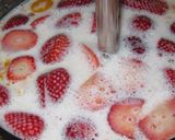 Foto del paso 1 de la receta: Flan de fresa en microondas