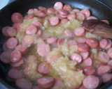 Foto del paso 2 de la receta: Espaguettis con salchichas y nata al Grana Padano