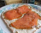Foto del paso 3 de la receta: Rollos de pan sueco con salmón marinado