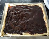 Foto del paso 5 de la receta: Hojaldre de natillas y chocolate