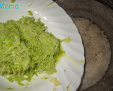 Foto del paso 3 de la receta: Bizcocho de calabacín con peras y perlas de chocolate