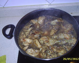 Foto del paso 1 de la receta: Pollo con sopa de cebolla y cerveza