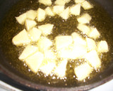 Foto del paso 1 de la receta: Conejo en salsa de almendras con su higadito