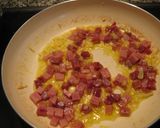 Foto del paso 2 de la receta: Tortilla de aguacates y jamón