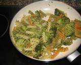 Foto del paso 3 de la receta Ensalada de macarrones con brócoli y queso fresco
