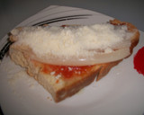 Foto del paso 2 de la receta: Supertosta de espárragos gratinados al grana padano