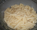 Foto del paso 1 de la receta: Macarrones con beicon y nata al Albariño Paco y Lola