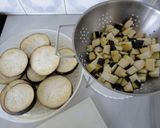 Foto del paso 1 de la receta: Macarrones alla Norma con manchego