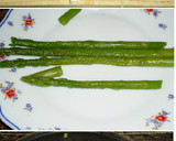 Foto del paso 3 de la receta: Quiché individual de espinacas y espárragos