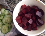 Foto del paso 5 de la receta: Ensalada de garbanzos, canónigos y remolacha con vinagreta de cilantro