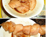 Foto del paso 2 de la receta: Brochetas de pollo con salsa de soja, miel y sésamo