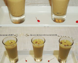 Foto del paso 6 de la receta: Chupitos de gazpacho de almendras y virutas de serrano