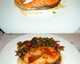 Foto del paso 4 de la receta: Salmón al horno con salsa de soja y miel