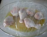 Foto del paso 1 de la receta: Muslitos de pollo al azafrán con aromas marroquís