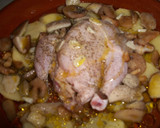 Foto del paso 2 de la receta: Picantón relleno de foie de atún y setas silvestres