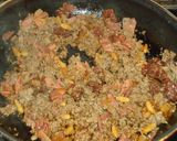 Foto del paso 3 de la receta: Tallarines con ternera, jamón y chorizo