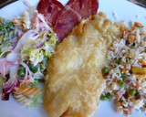 Foto del paso 3 de la receta: Plato combinado ensalada, arroz tres delicias y lenguado