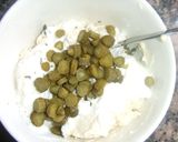 Foto del paso 3 de la receta: Ensalada alemana de patatas con rúcula y salsa de pepinillos