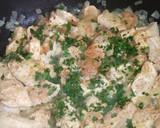 Foto del paso 2 de la receta: Spaghetti con pollo al pimentón de La Vera