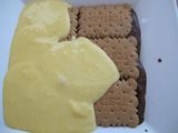Tarta de galletas con natillas