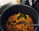 Foto del paso 2 de la receta: Arroz con garbanzos en olla rápida.
