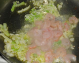 Foto del paso 3 de la receta: Arroz cremoso de gambas, puerros y Arzúa-Ulloa