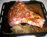 Foto del paso 2 de la receta: Codillo de cerdo adobado al horno
